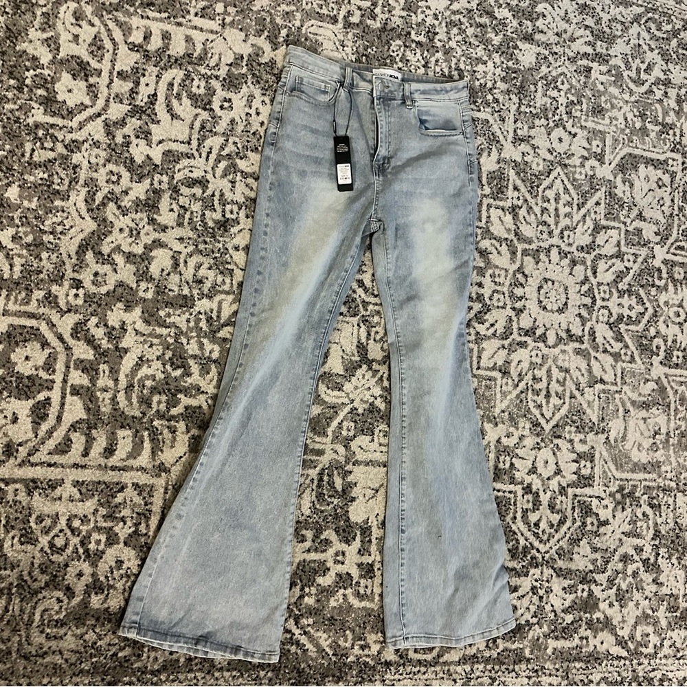 Fashion Nova light wash jeans